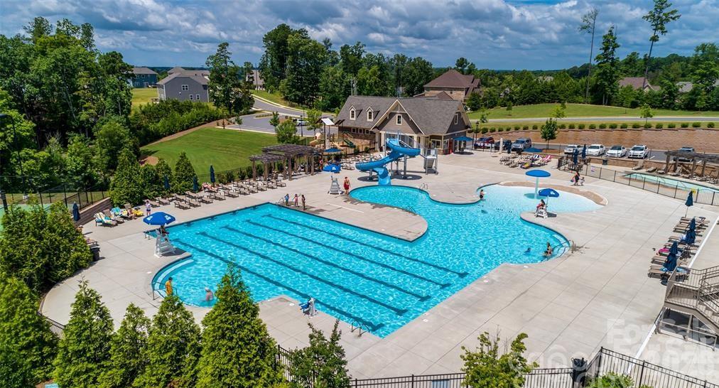 The HOA amenities - 13700 Glen Abbey Drive, Charlotte