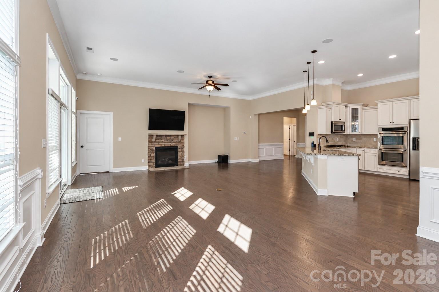 Single Family Residence at 161 Blueview Road, Mooresville, photo 14 of 46