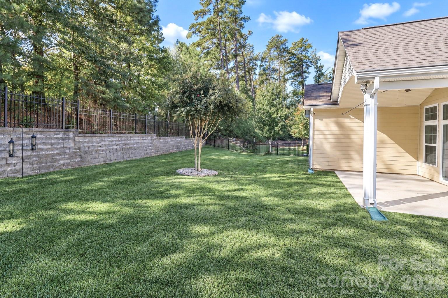 Single Family Residence at 161 Blueview Road, Mooresville, photo 33 of 46