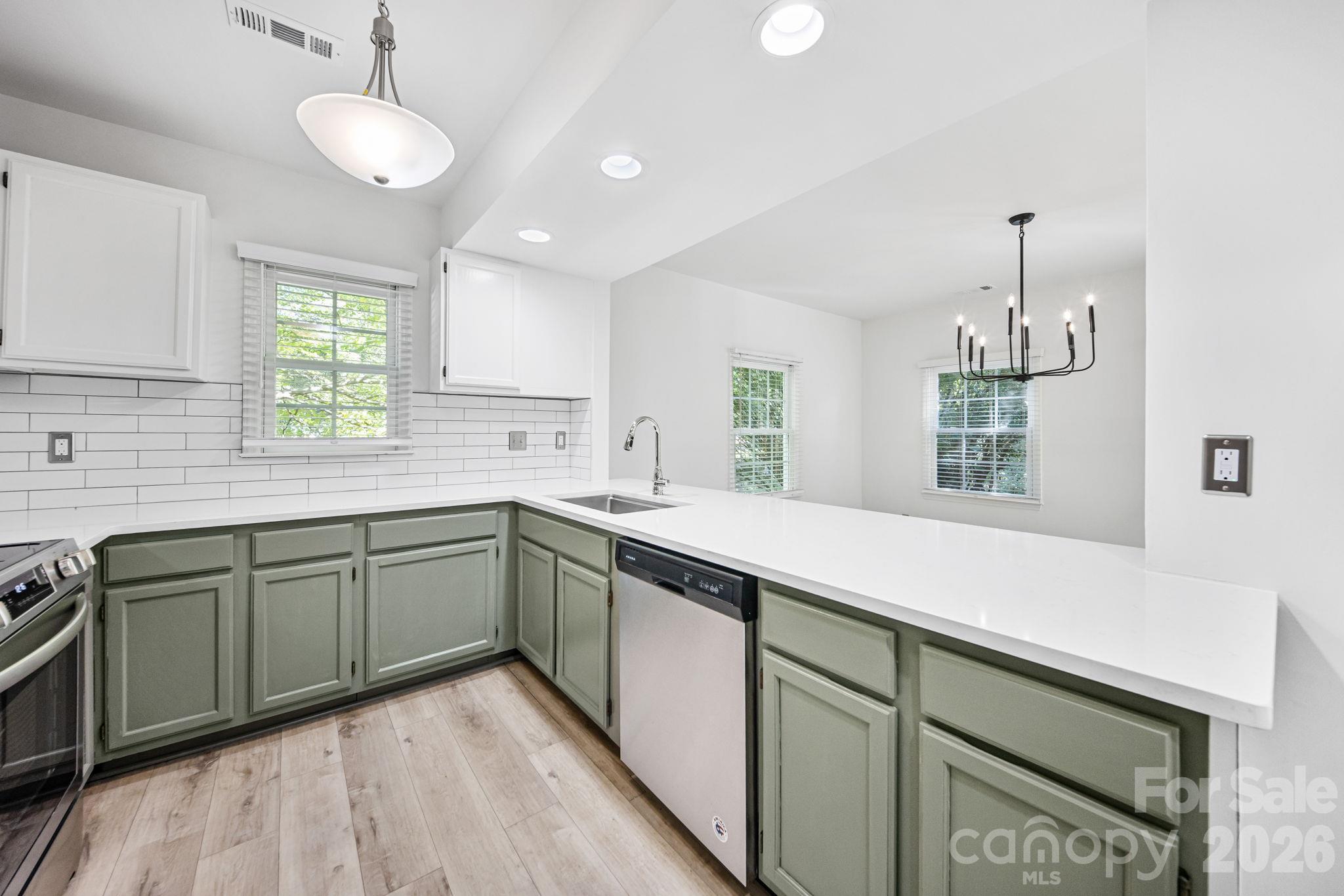 Condominium at 3812 Selwyn Farms Lane, Charlotte, photo 34 of 41