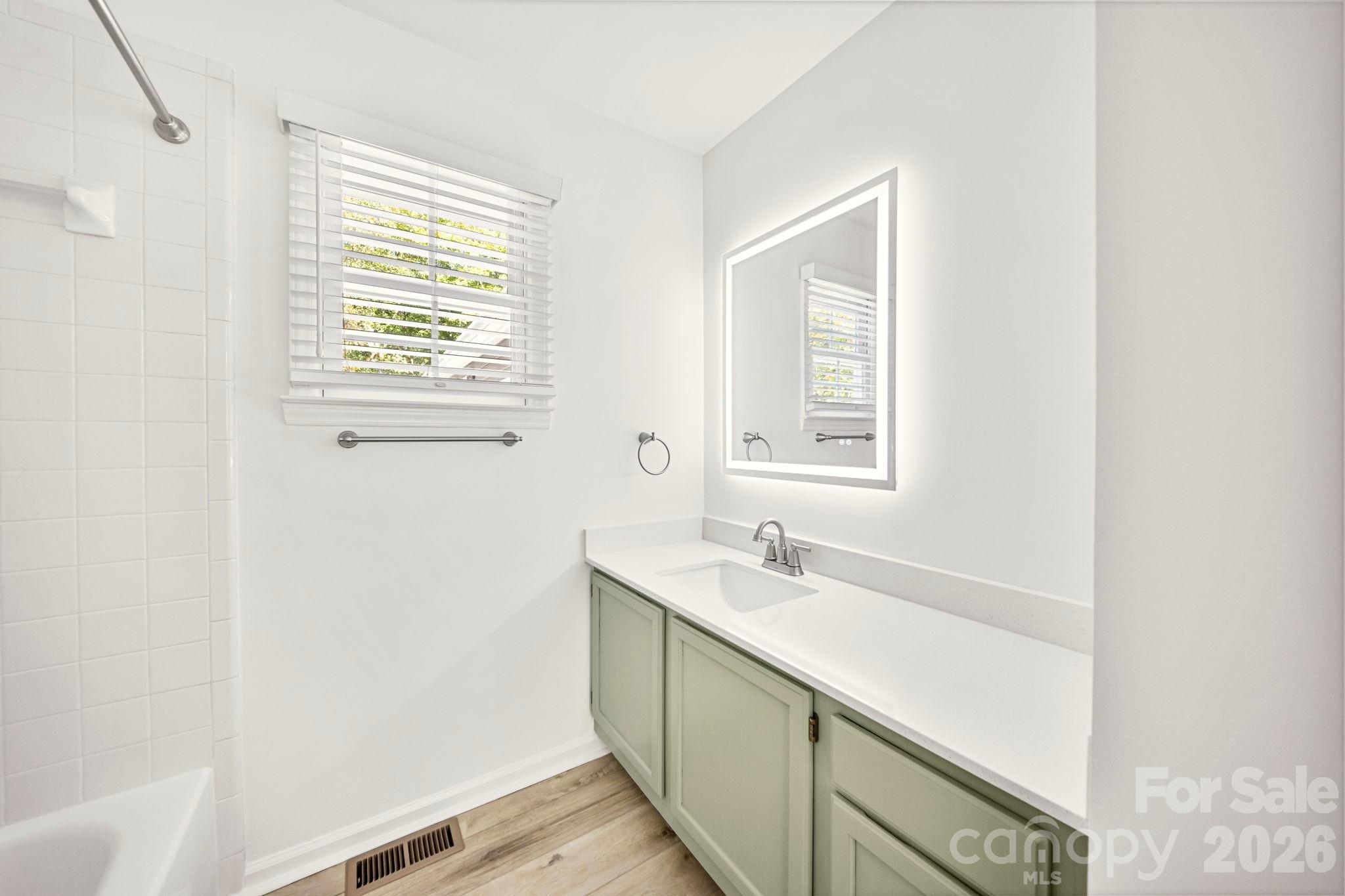 Condominium at 3812 Selwyn Farms Lane, Charlotte, photo 40 of 41