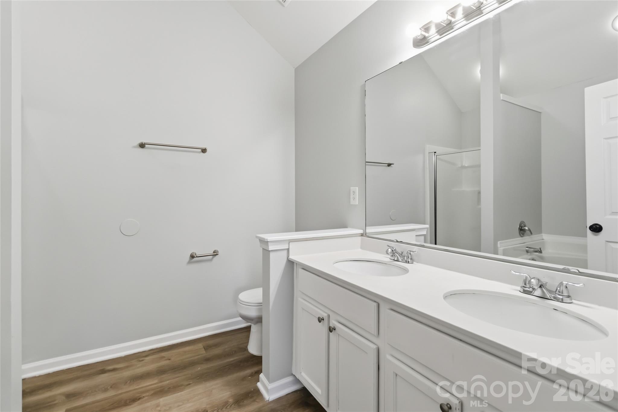 Single Family Residence at 6014 Brookfield Pointe Drive, Charlotte, photo 11 of 20