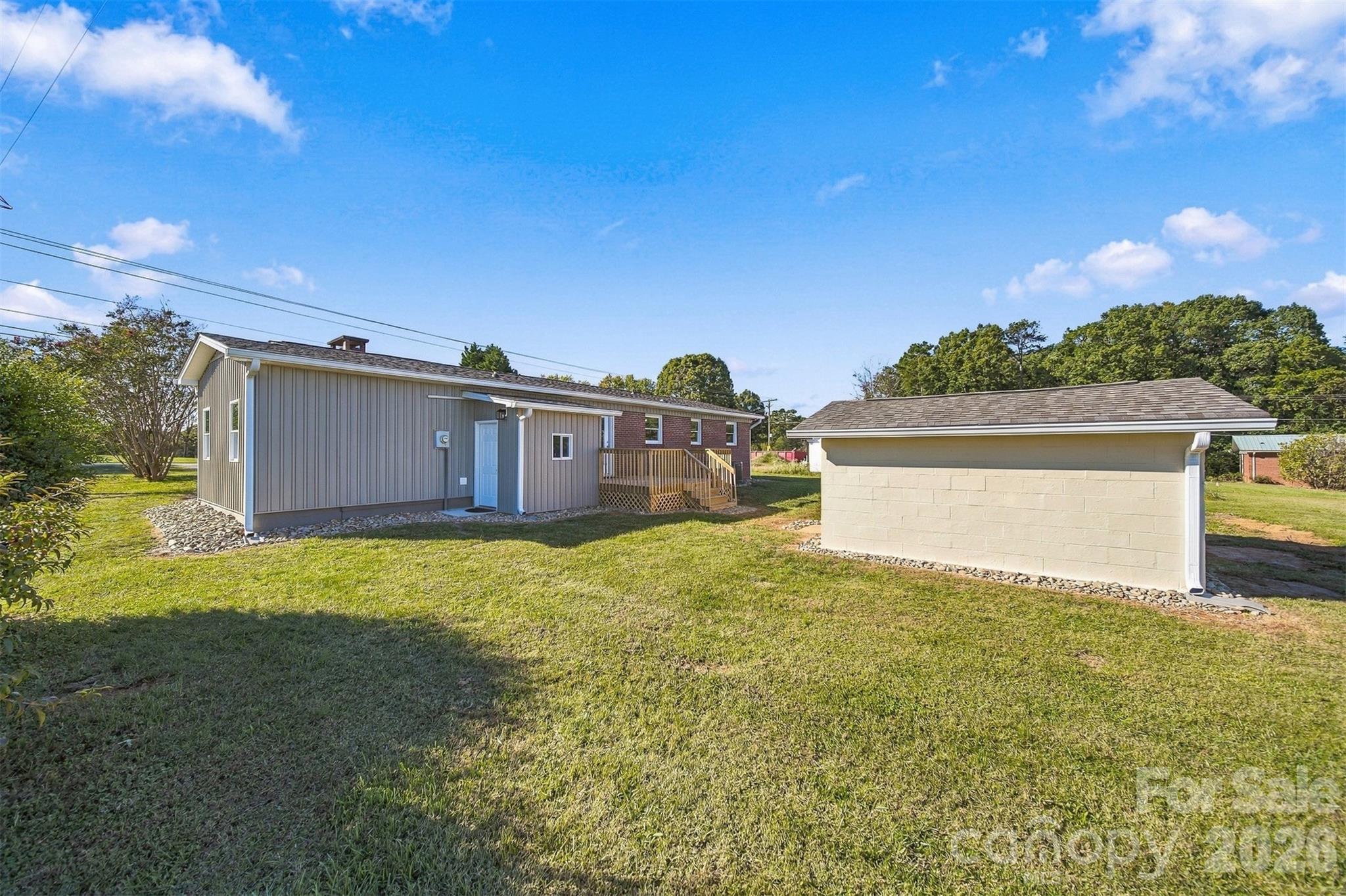 12x14 block storage building! - 4176 Grace Chapel Road, Granite Falls