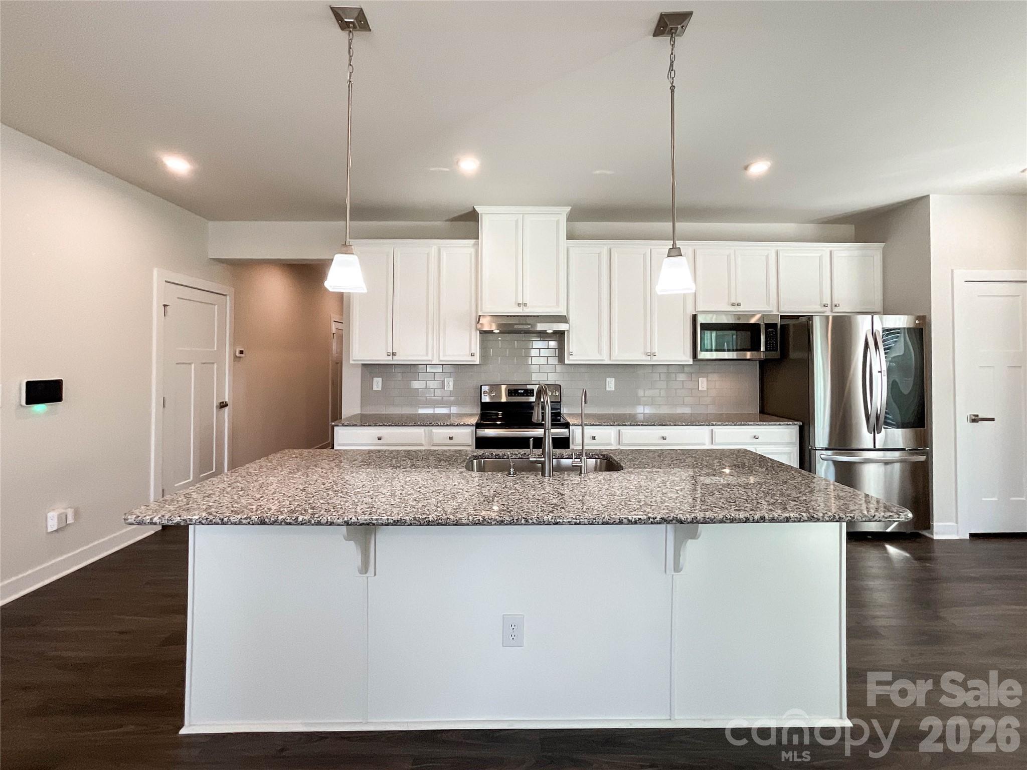 Spacious Kitchen with Center Island - 5091 Summer Surprise Lane, Charlotte