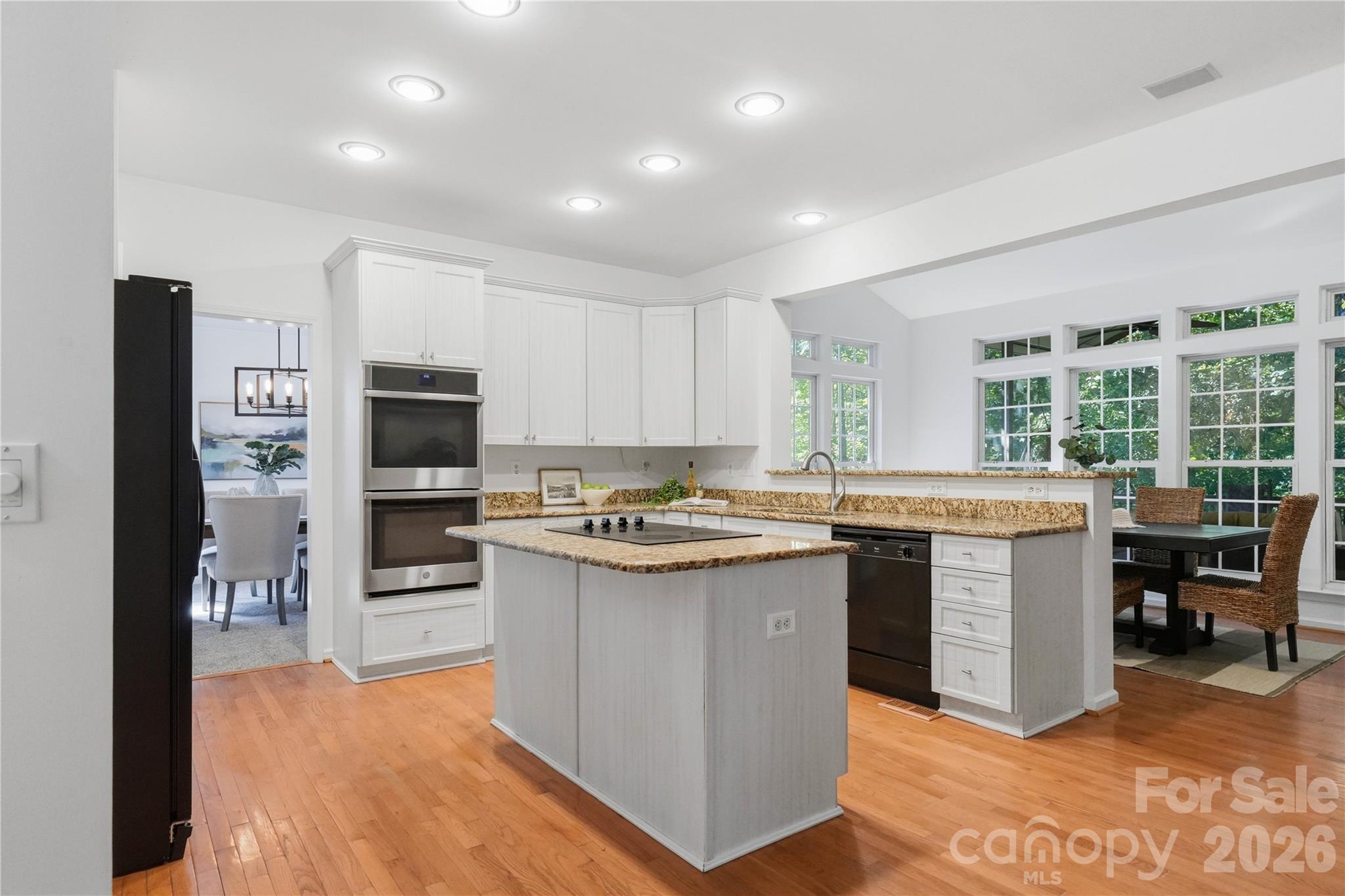 Single Family Residence at 7900 Wilby Hollow Drive, Charlotte, photo 19 of 35