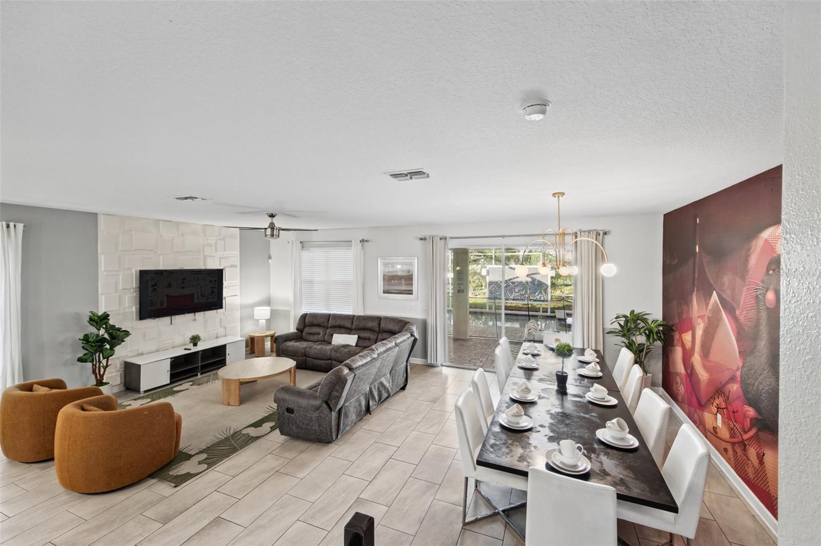 Open great room - 1540 MAIDSTONE CT, DAVENPORT