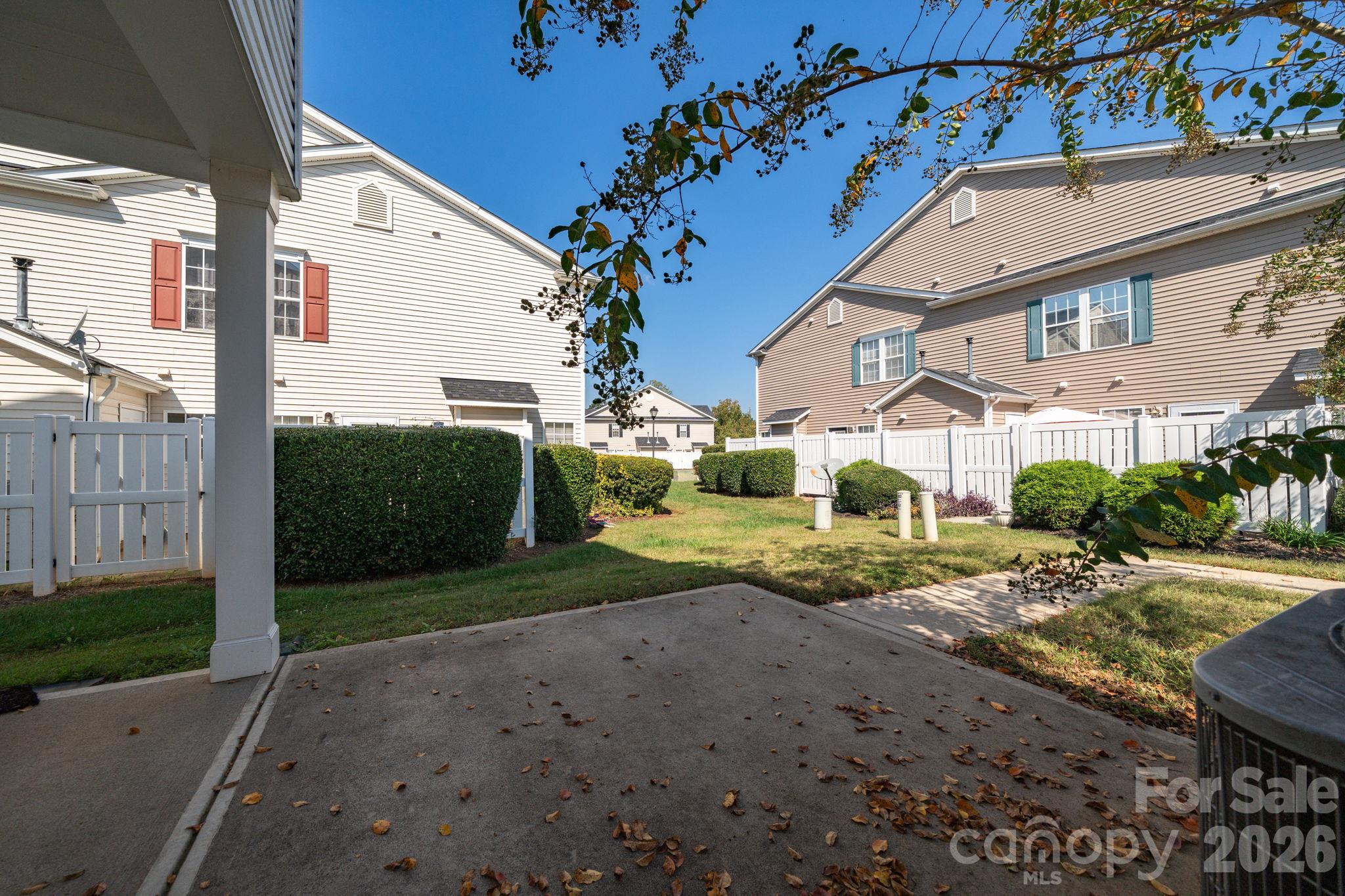 Townhouse at 1157 Triece Lane, Charlotte, photo 24 of 39