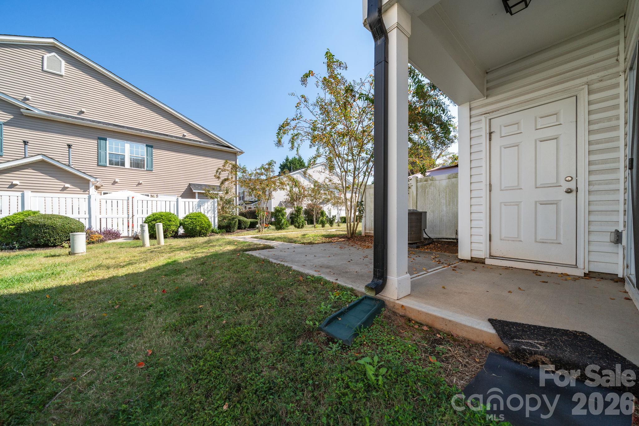 Townhouse at 1157 Triece Lane, Charlotte, photo 25 of 39