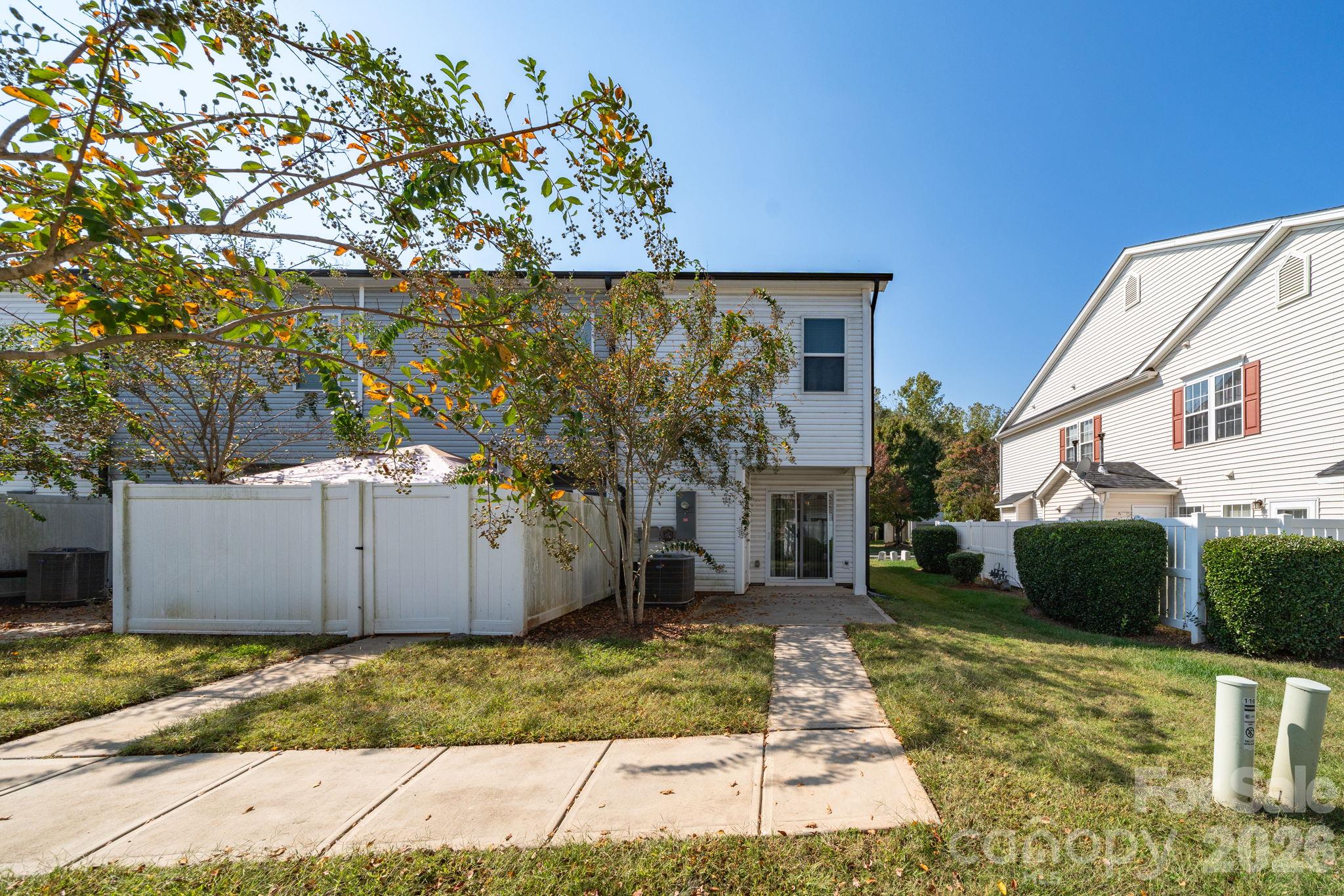 Townhouse at 1157 Triece Lane, Charlotte, photo 27 of 39