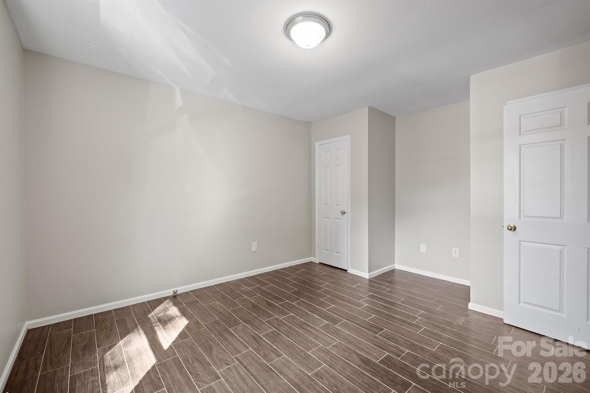 Townhouse at 731 10th Avenue NE, Hickory, photo 20 of 30