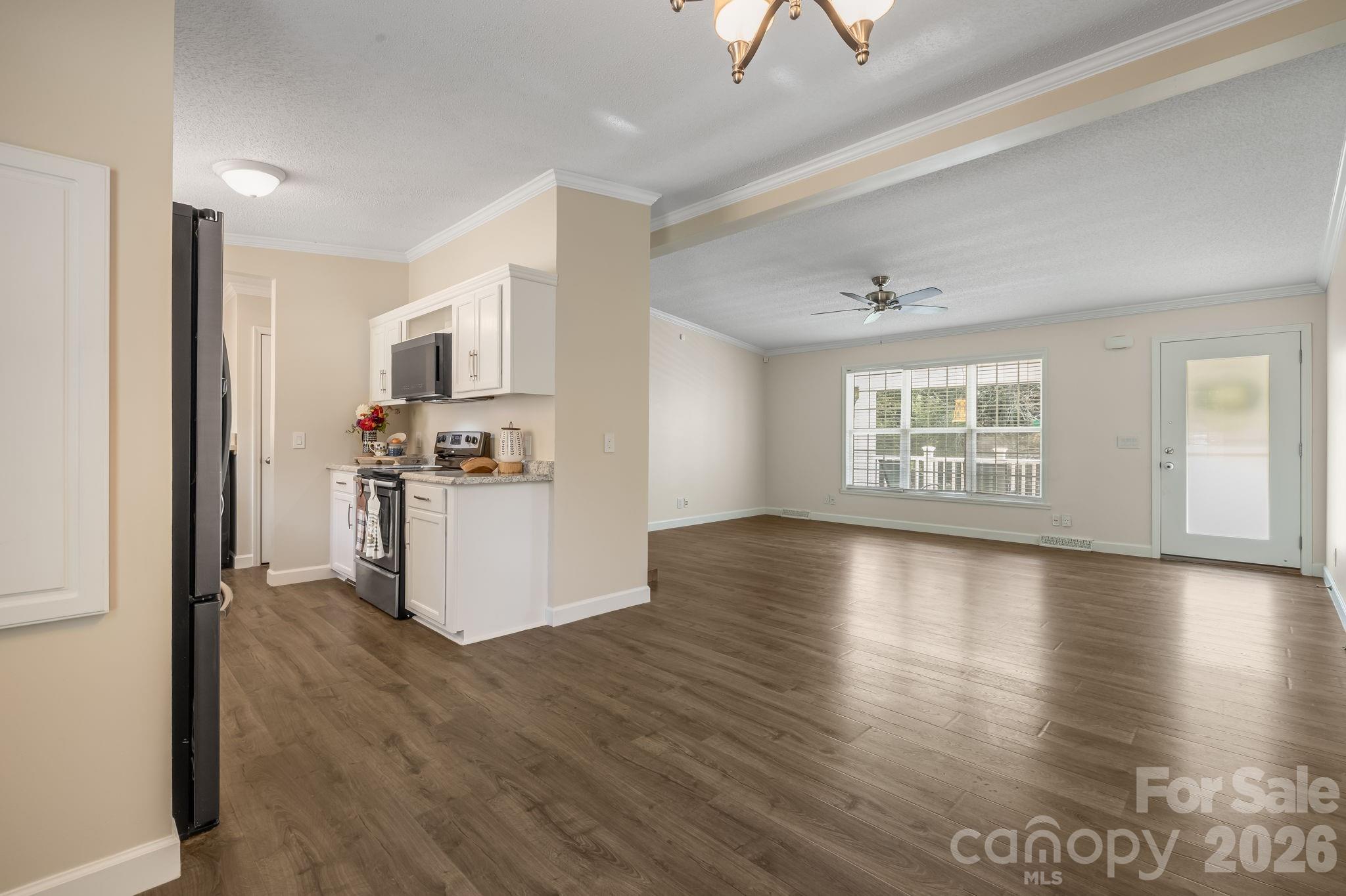 Single Family Residence at 710 Stoney Mountain Road, Hendersonville, photo 12 of 46