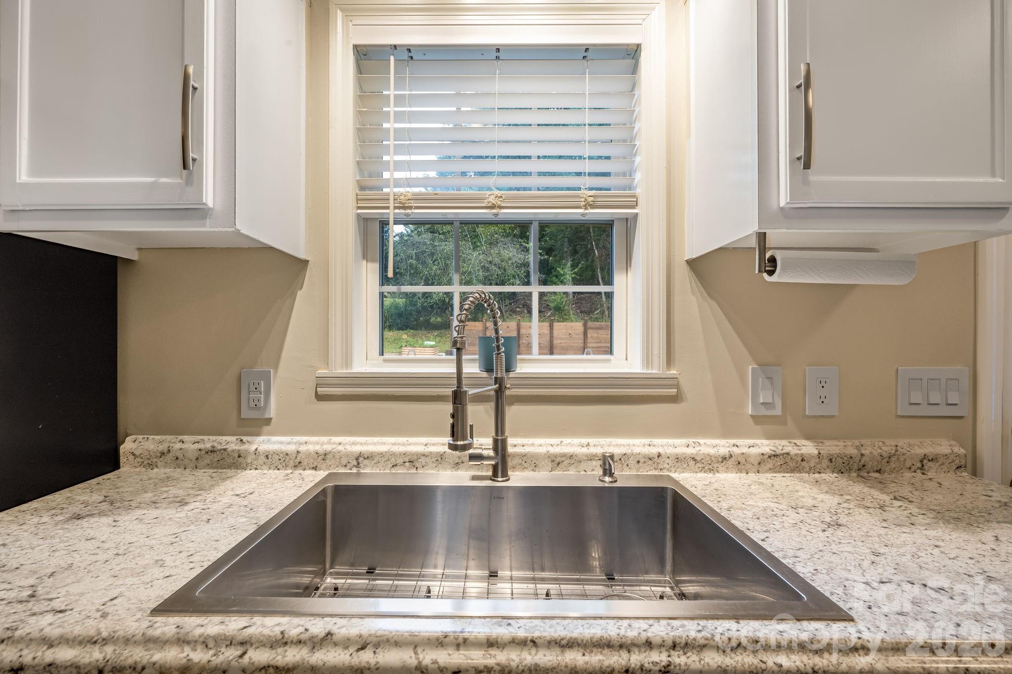 Single Family Residence at 710 Stoney Mountain Road, Hendersonville, photo 16 of 46