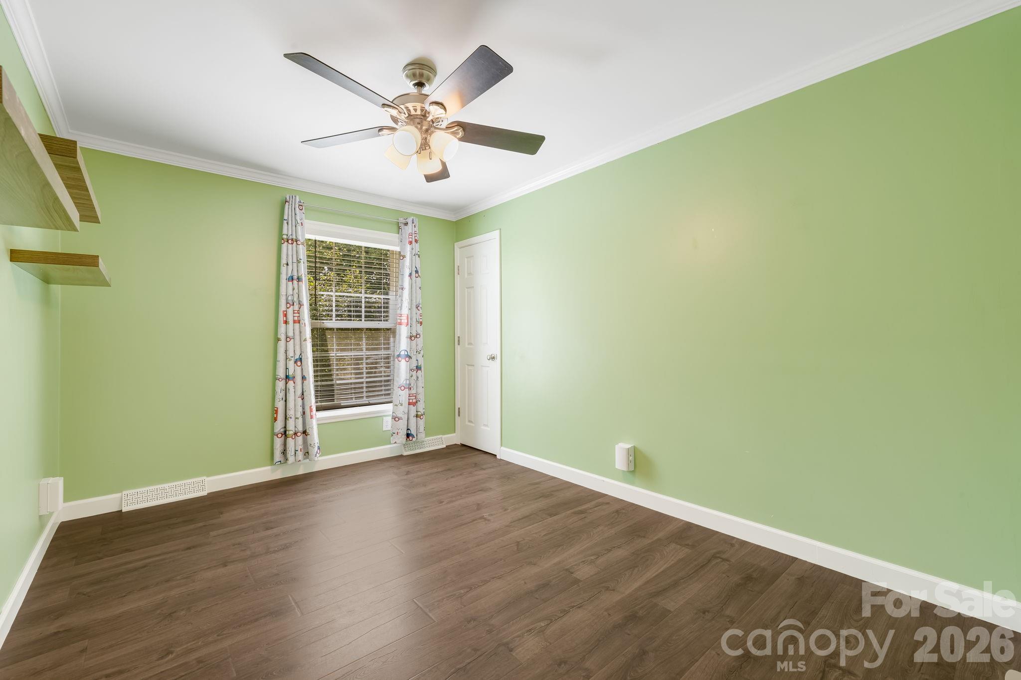 A comfortable space for guests or whatever you need next. - 710 Stoney Mountain Road, Hendersonville