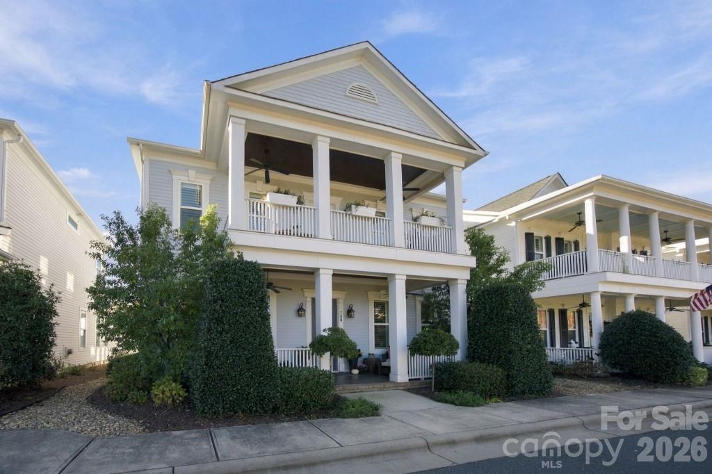 Single Family Residence at 720 Loretto Lane, Fort Mill, photo 9 of 48