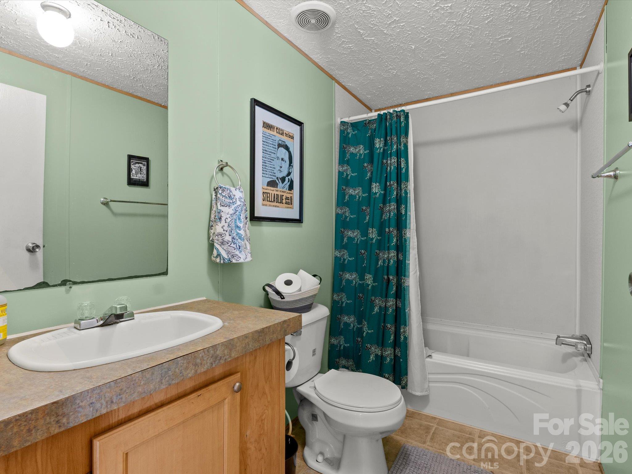 Single Family Residence at 25 Laurel Cove Road, Leicester, photo 24 of 30