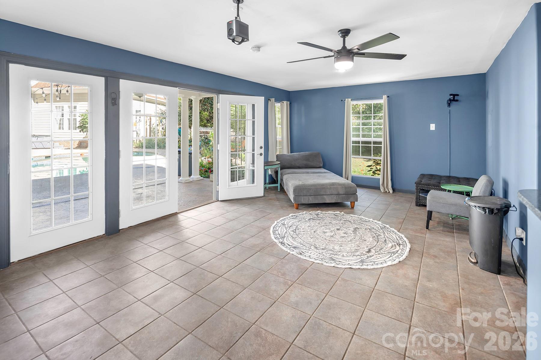 Pool House - 5050 Shady Meadow Lane, Denver