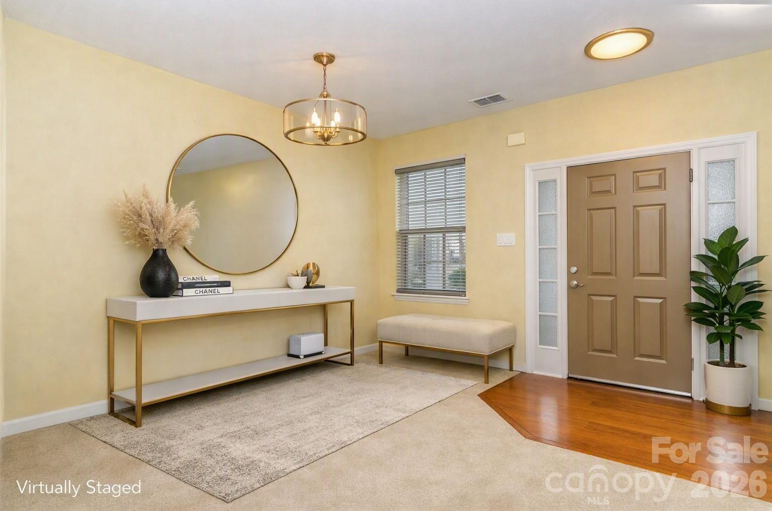 Single Family Residence at 1018 Clover Gap Drive, Charlotte, photo 4 of 24
