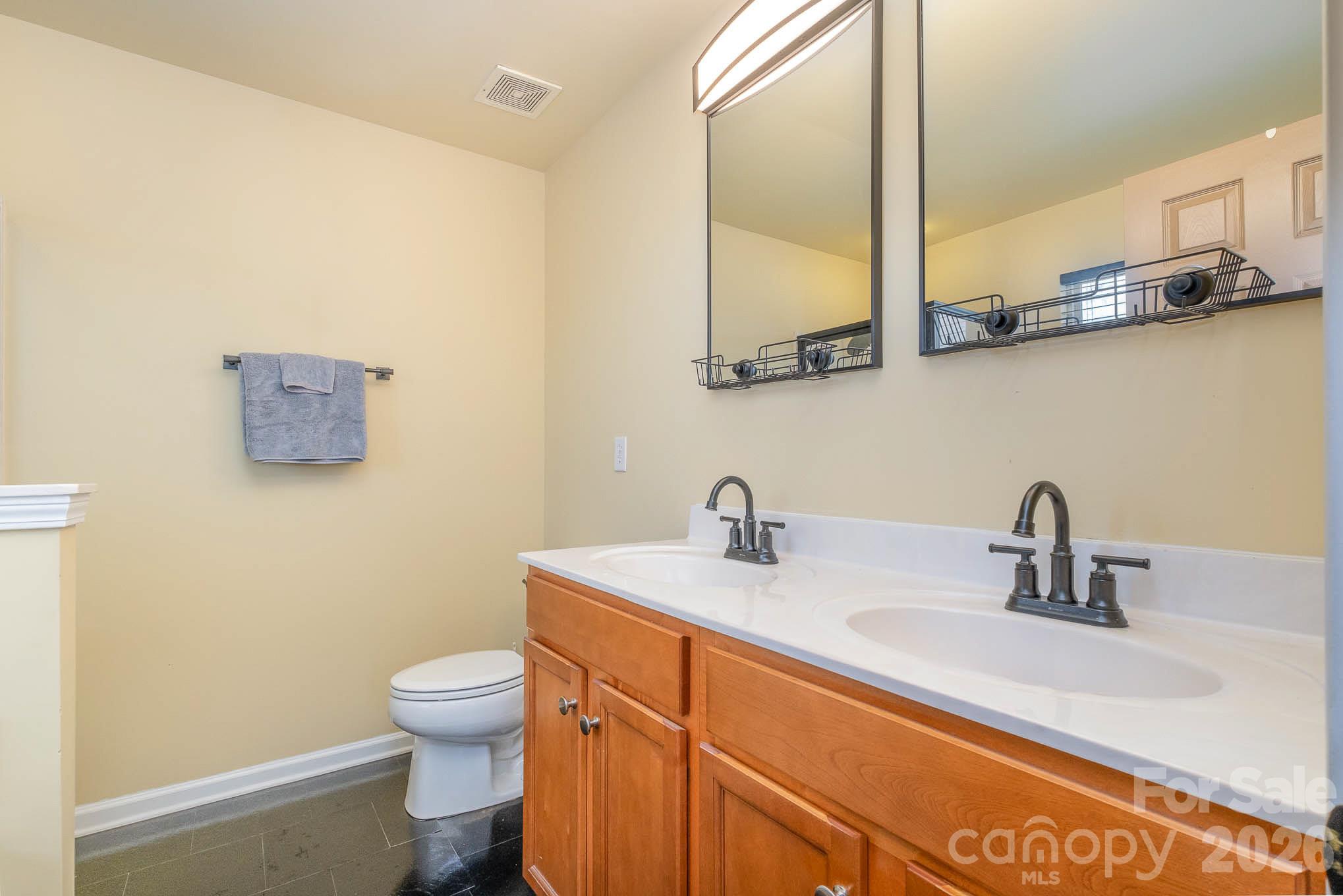 Single Family Residence at 1018 Clover Gap Drive, Charlotte, photo 17 of 24