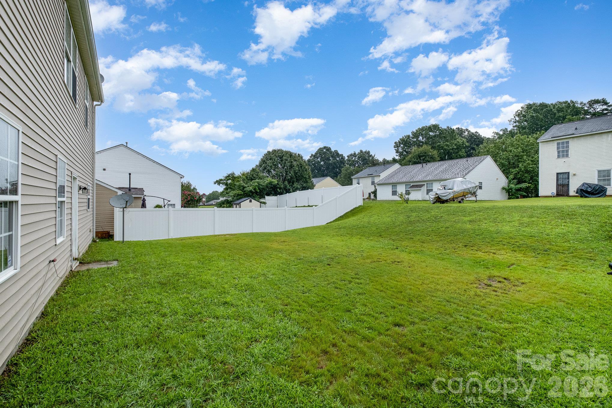 Single Family Residence at 1018 Clover Gap Drive, Charlotte, photo 22 of 24