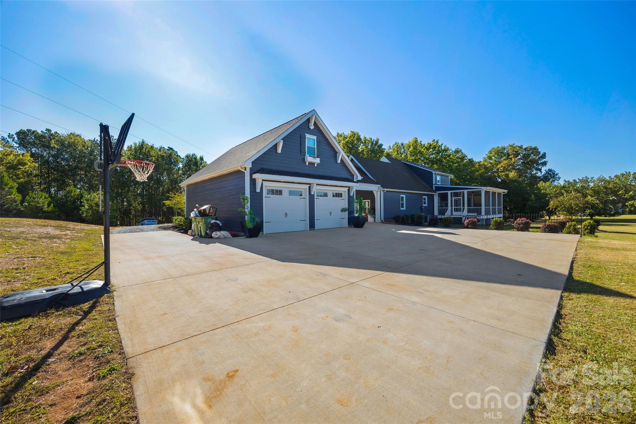 Backyard - 3076 Crestview Lane, Lancaster