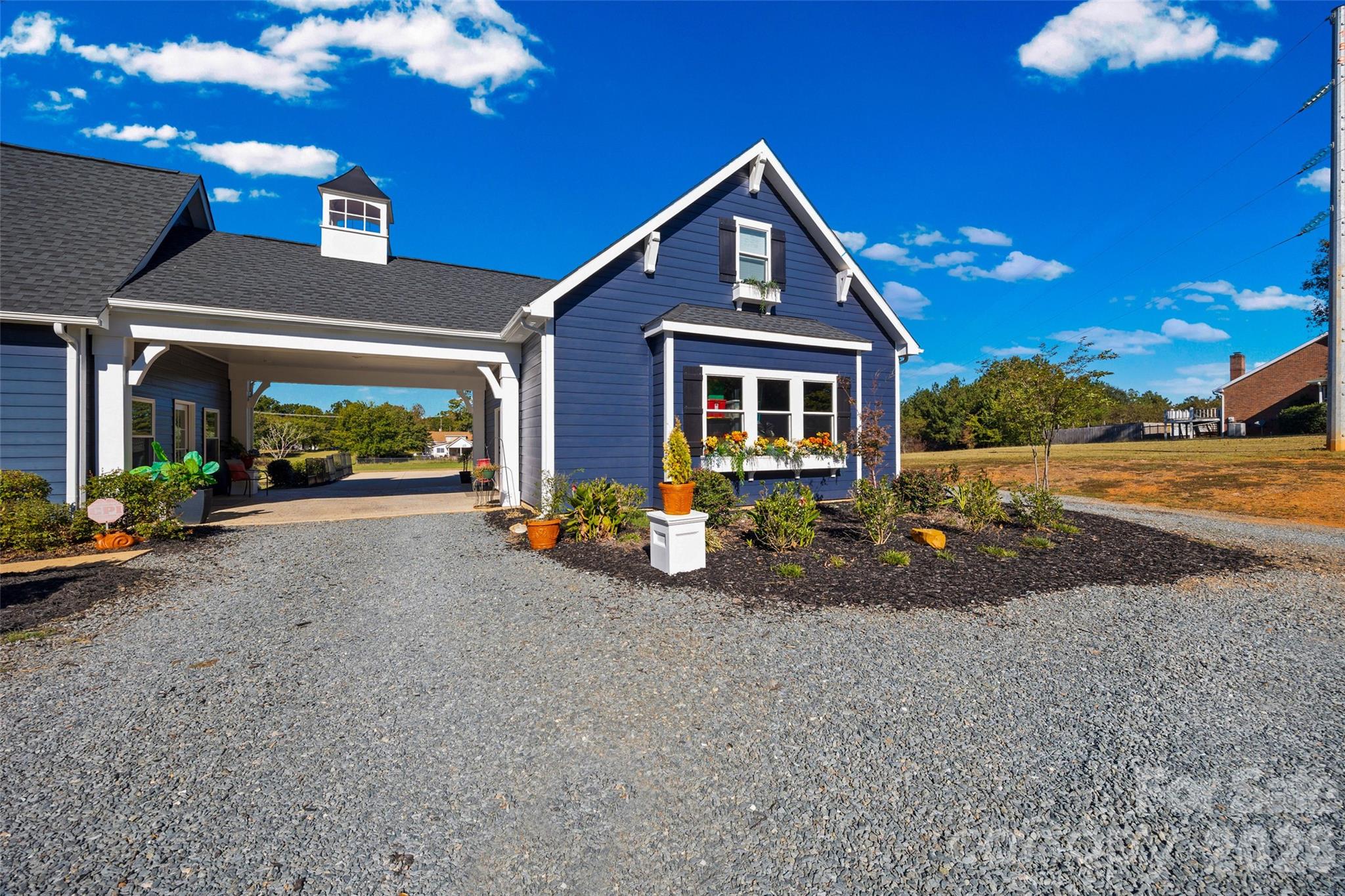 Single Family Residence at 3076 Crestview Lane, Lancaster, photo 38 of 49