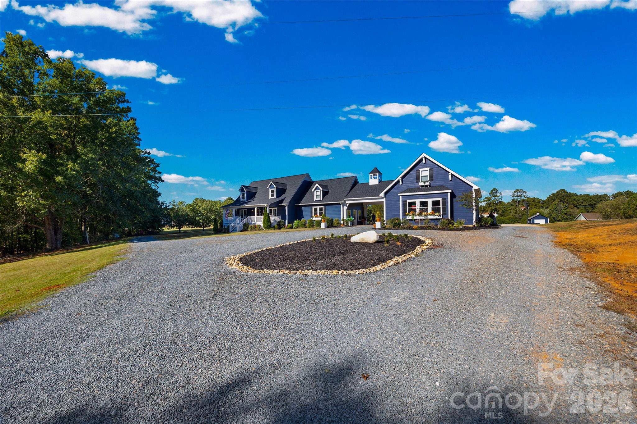 Single Family Residence at 3076 Crestview Lane, Lancaster, photo 39 of 49