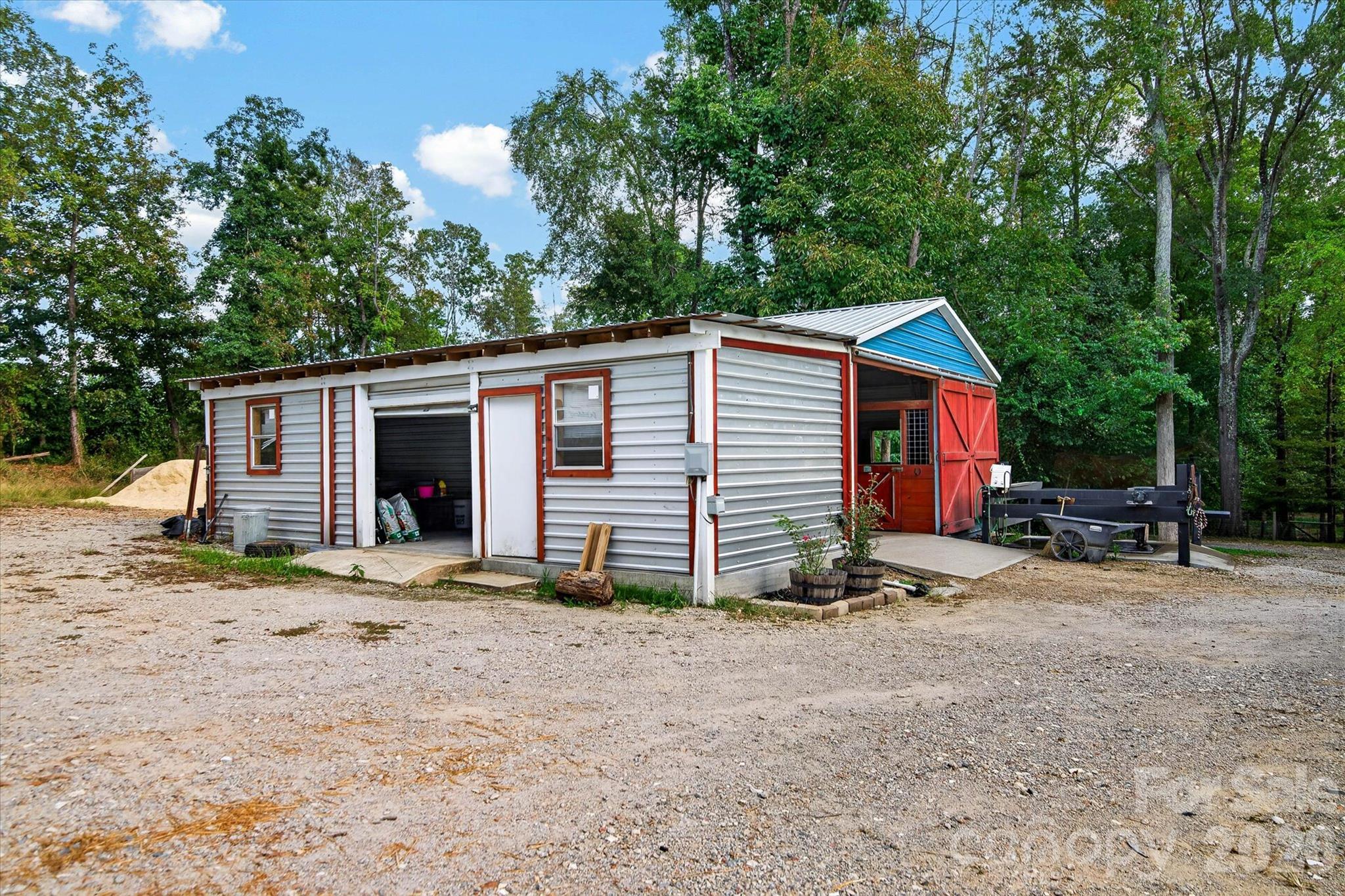 Single Family Residence at 8731 Faires Road, Charlotte, photo 27 of 42