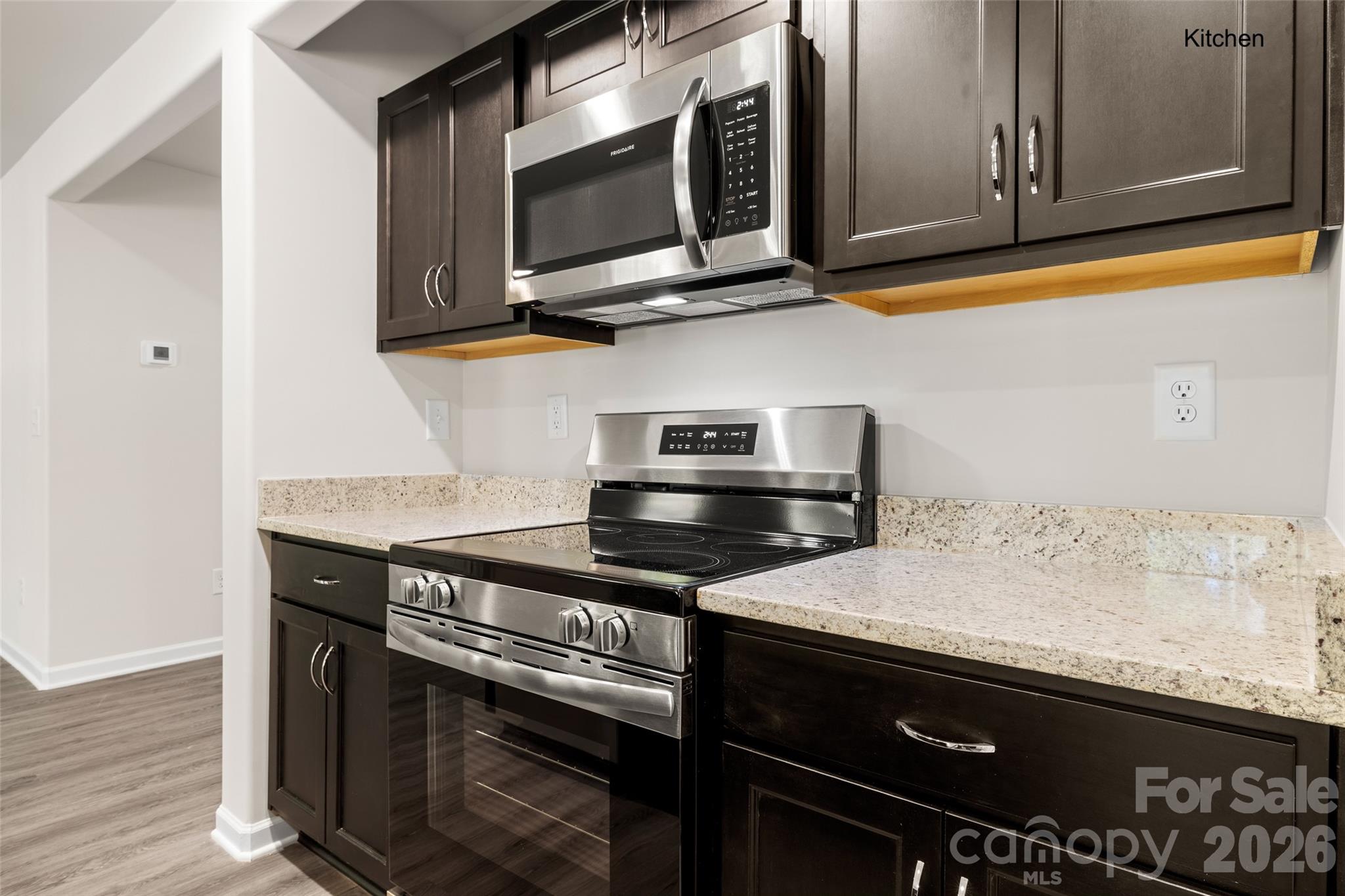 Single Family Residence at 1699 Evans Drive, Lancaster, photo 6 of 40