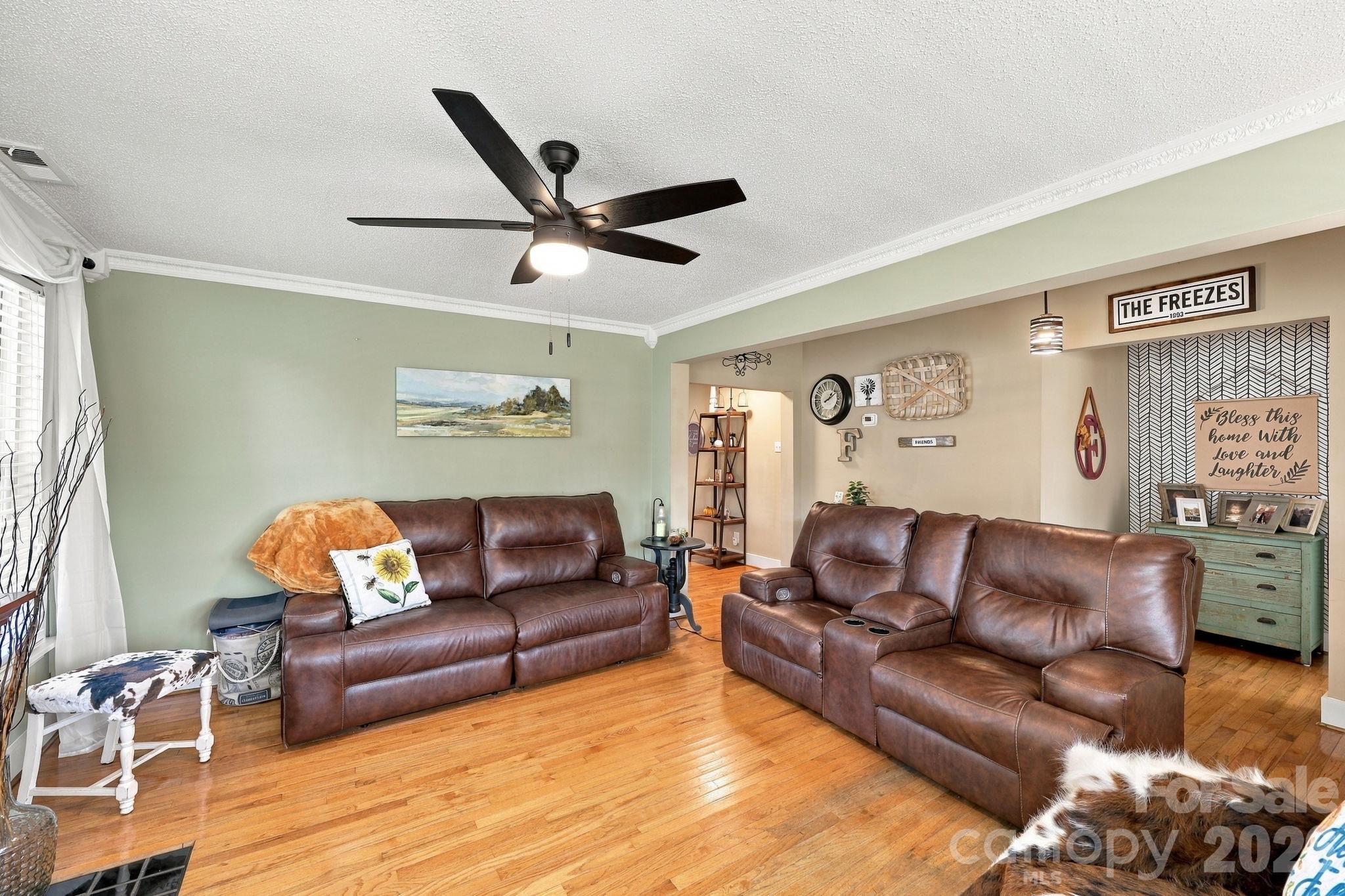 Single Family Residence at 613 Salisbury Street, China Grove, photo 5 of 37