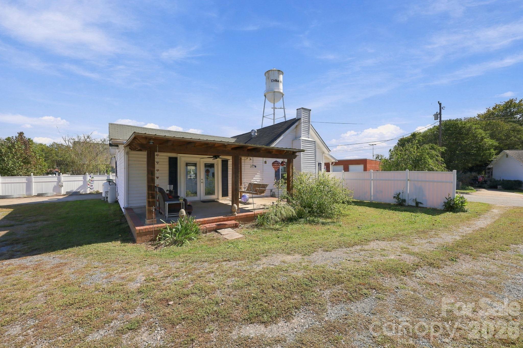 Side view - 613 Salisbury Street, China Grove