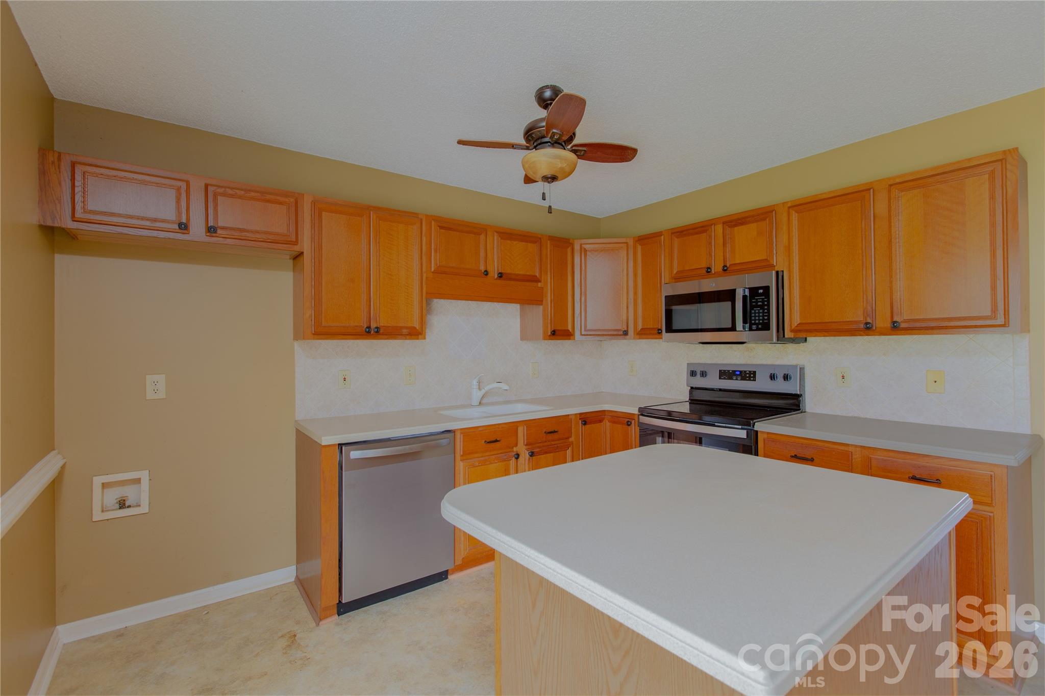 Single Family Residence at 124 Pepperstone Place, Mocksville, photo 12 of 46
