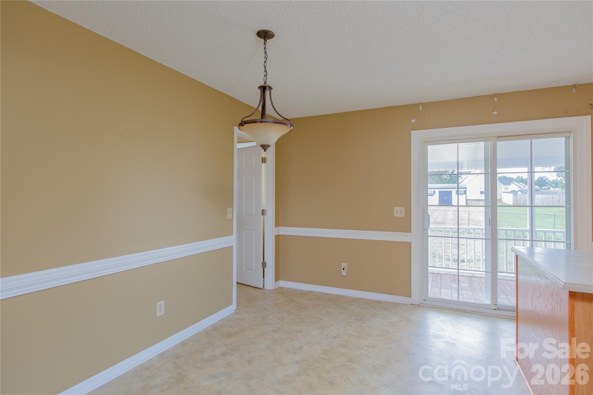 Single Family Residence at 124 Pepperstone Place, Mocksville, photo 15 of 46