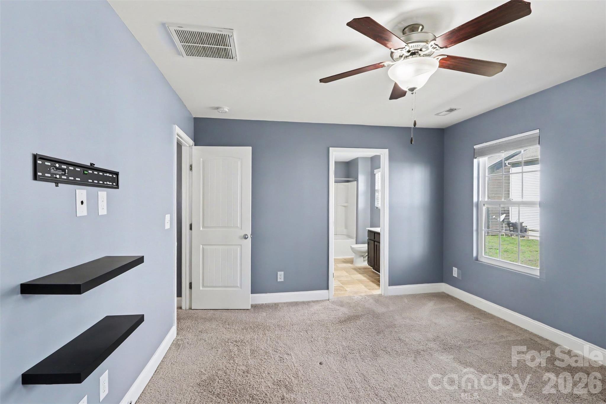 Single Family Residence at 249 Aershire Court, Concord, photo 9 of 21