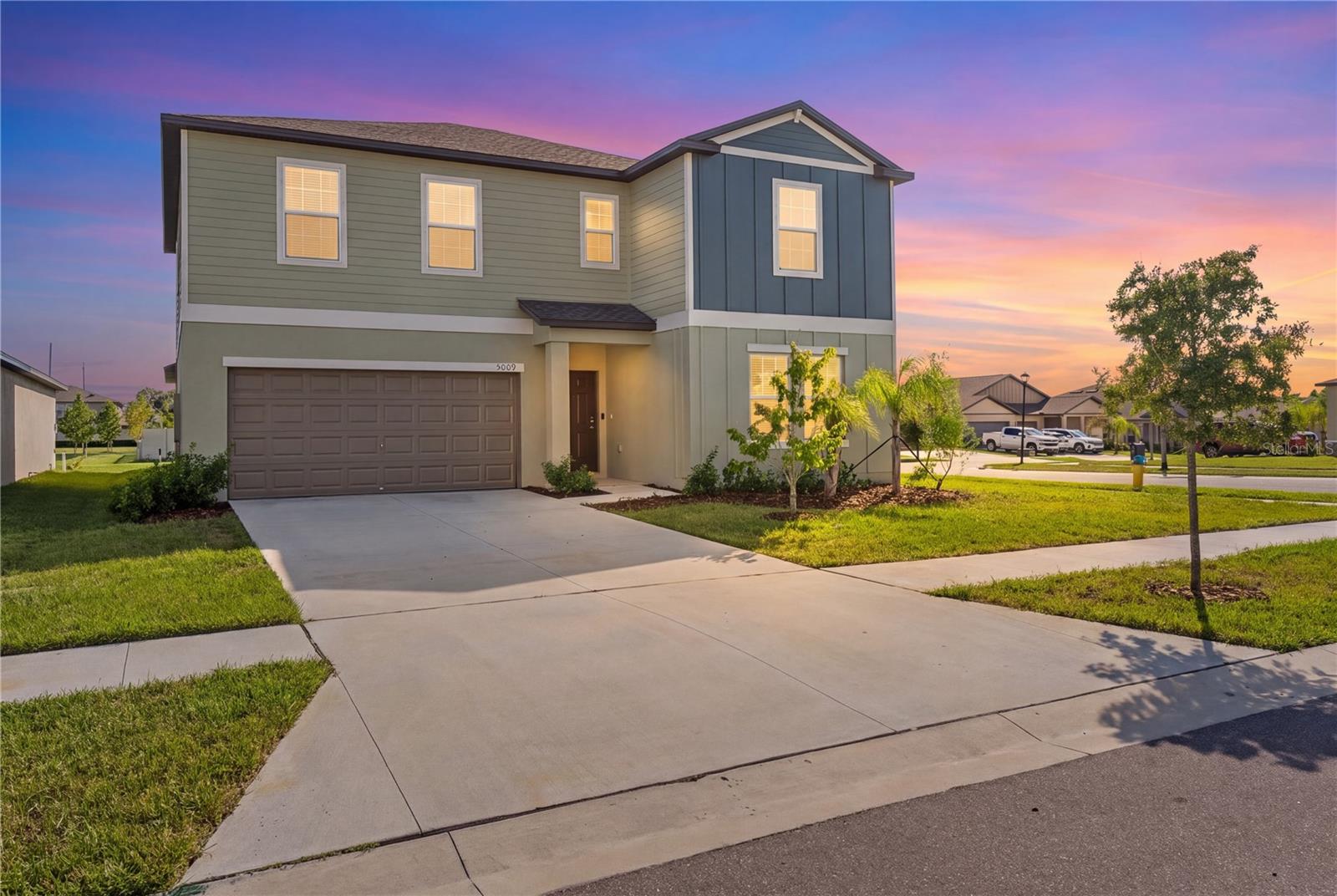 5009 FIDDLE FIG AVE