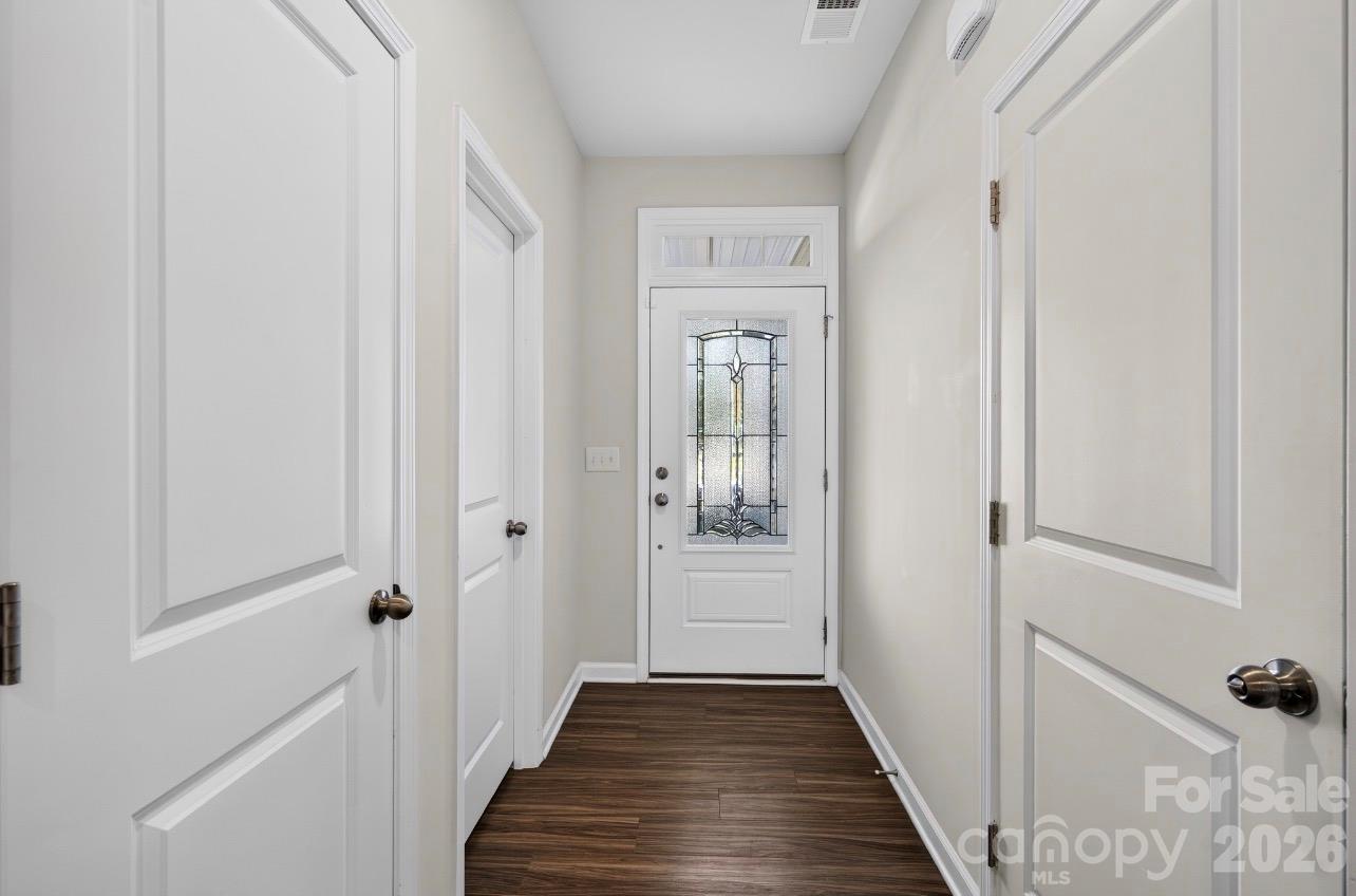 Townhouse at 13017 Cottage Crest Lane, Charlotte, photo 2 of 30