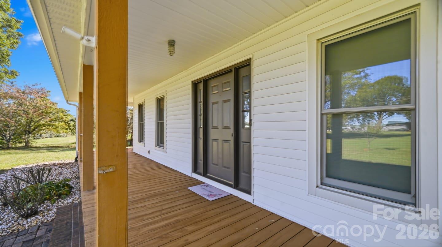 Single Family Residence at 2405 Startown Road, Newton, photo 7 of 52