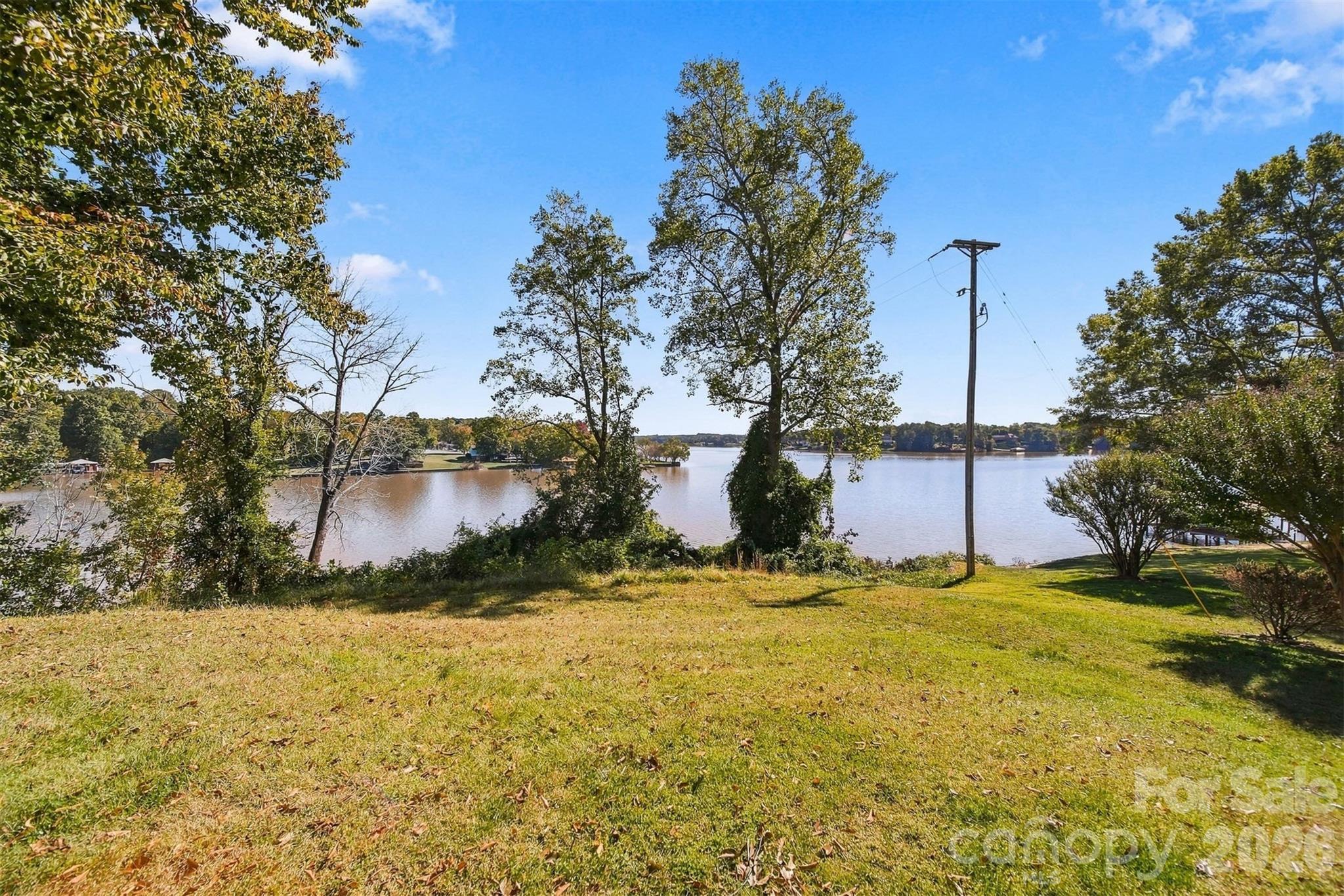 Single Family Residence at 14 Sand Bar Drive, Taylorsville, photo 18 of 32