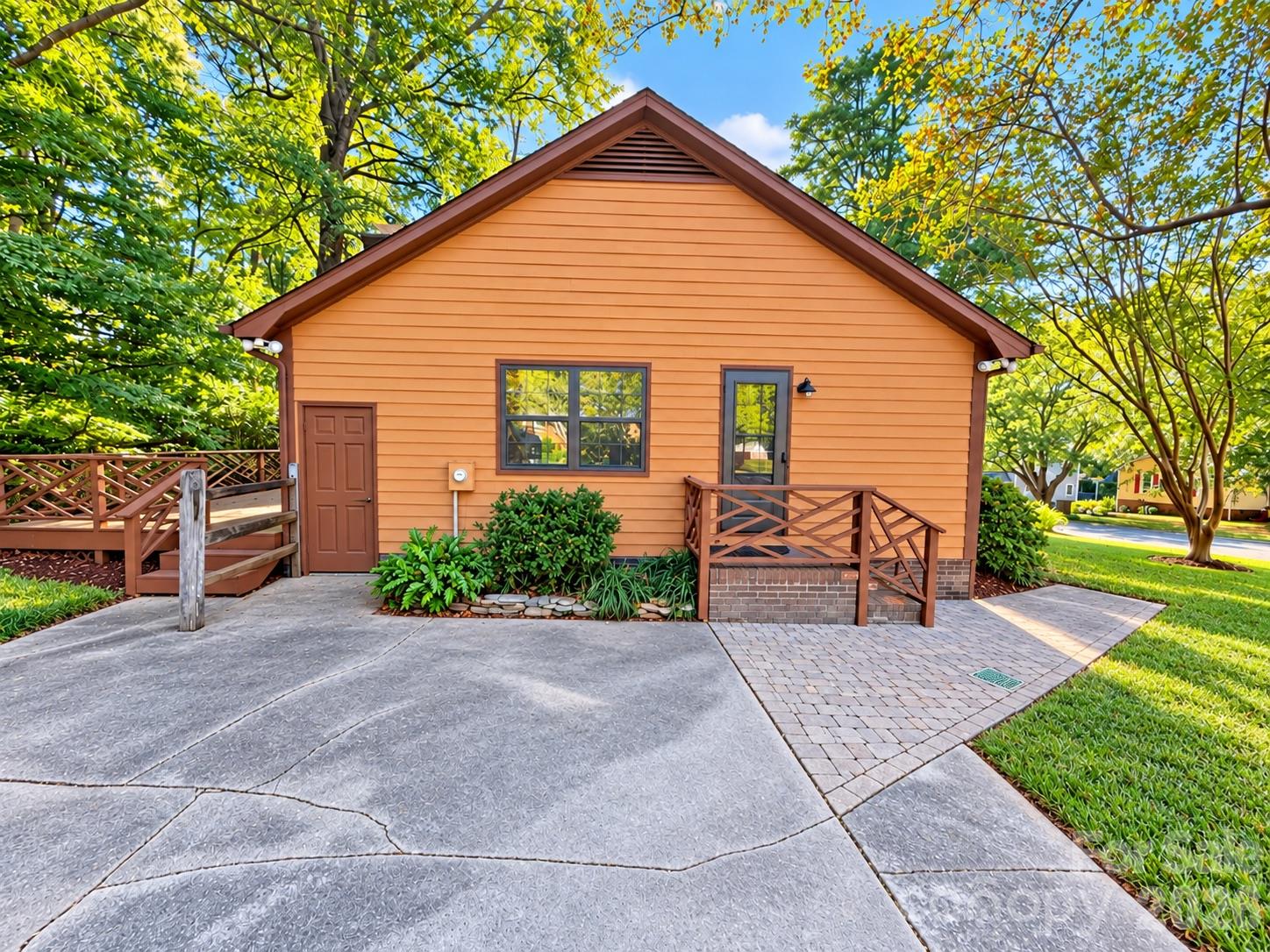 Side View - 9501 Wood Beam Court, Mint Hill