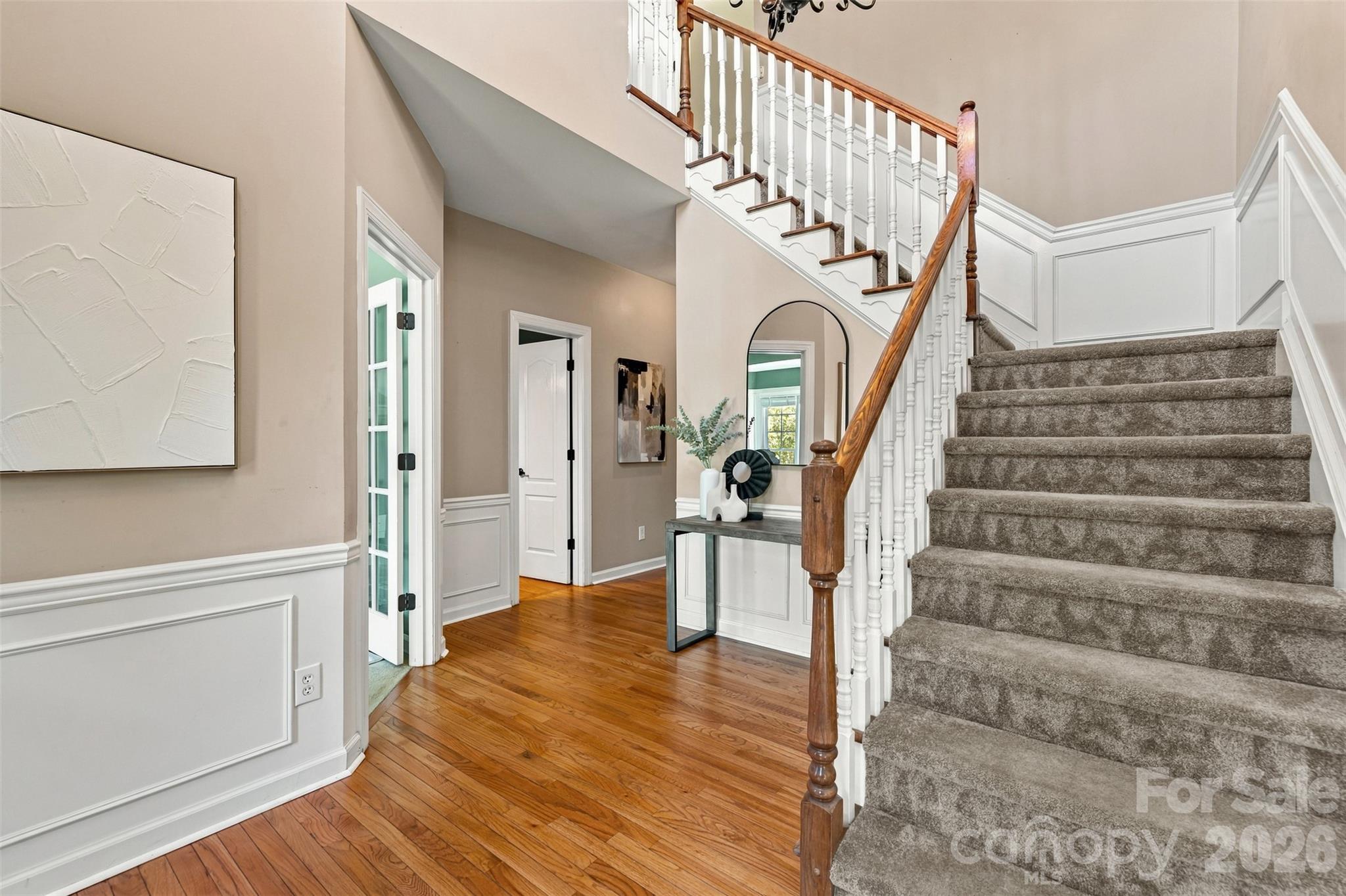 Single Family Residence at 5705 Kinglet Lane, Charlotte, photo 9 of 47