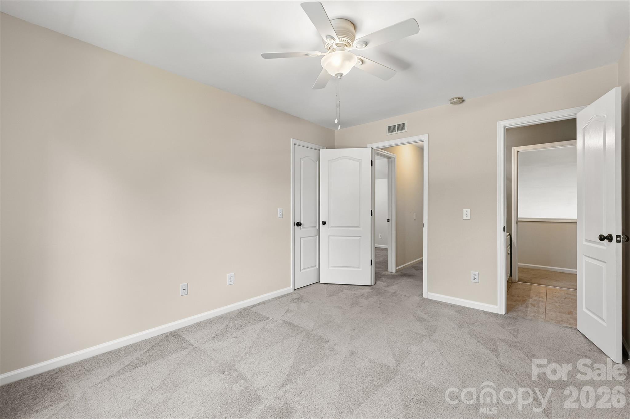 Single Family Residence at 5705 Kinglet Lane, Charlotte, photo 39 of 47