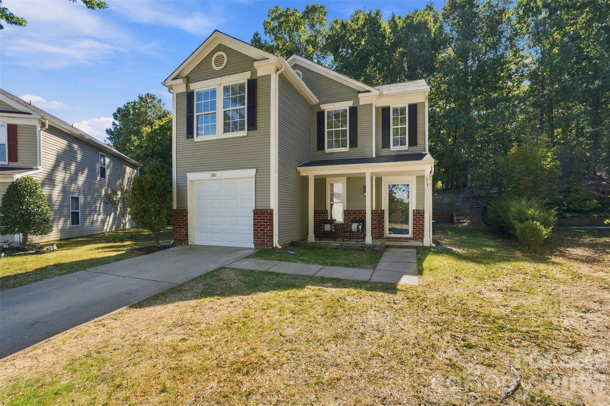 Single Family Residence at 1901 Beckwith Lane, Waxhaw, photo 6 of 39