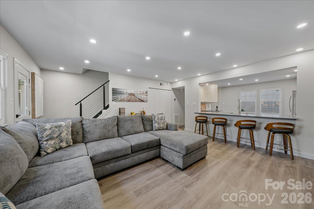 Townhouse at 1205 Scaleybark Road, Charlotte, photo 13 of 34