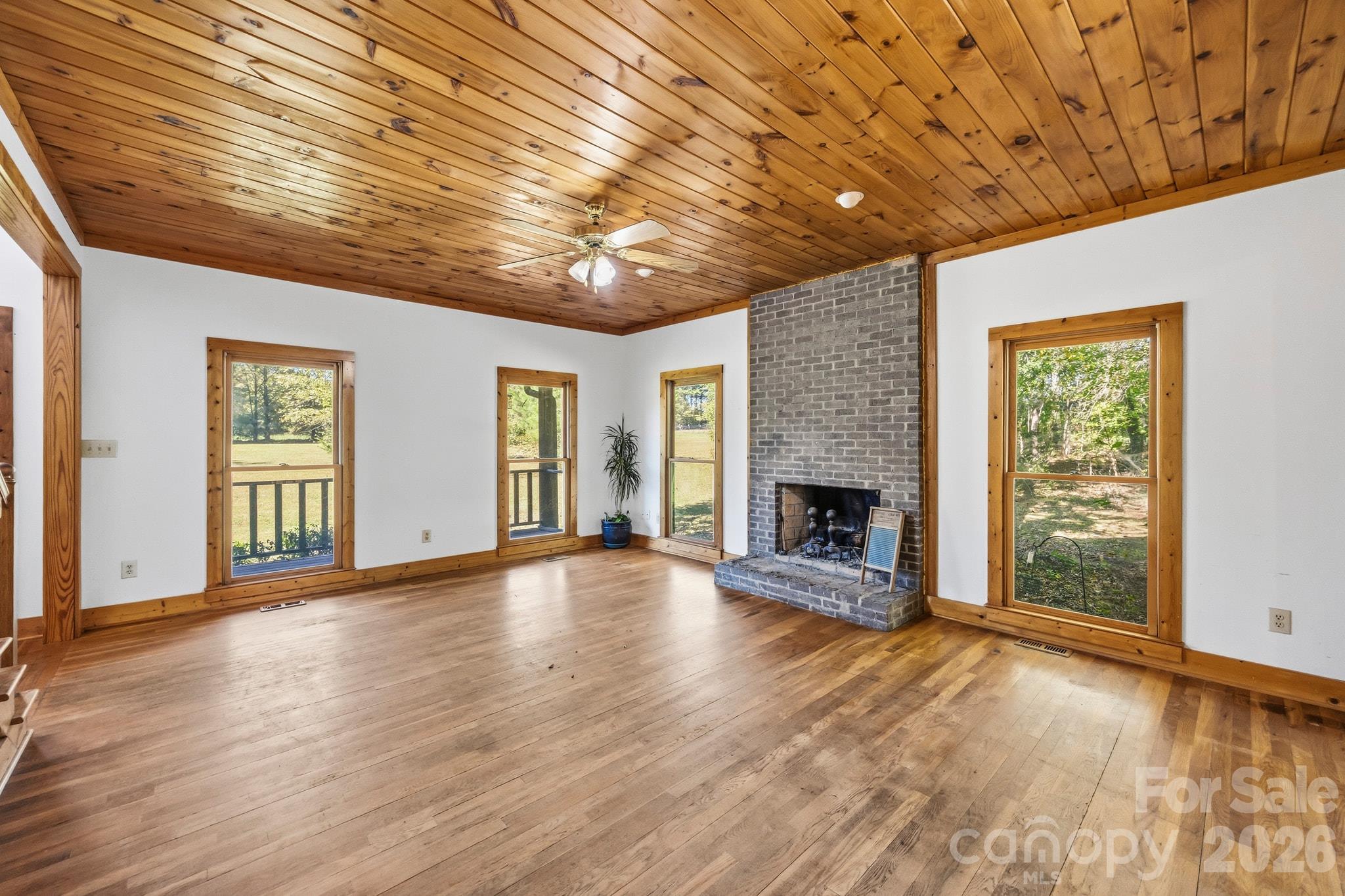 Living Room - 1130 Beamguard Road, Clover