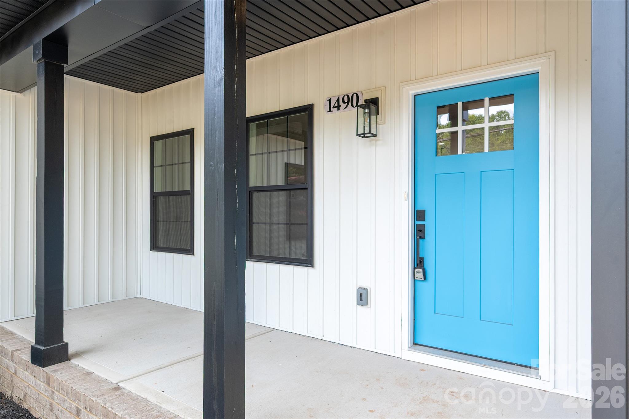 Single Family Residence at 1490 Oakwood Avenue, Kannapolis, photo 4 of 47