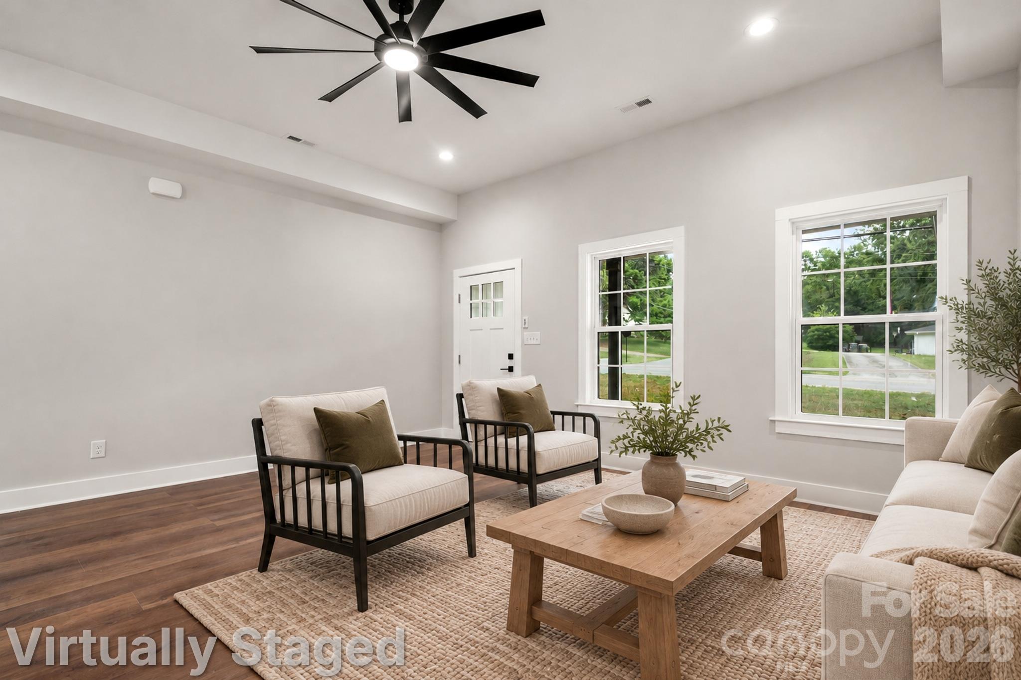 Single Family Residence at 1490 Oakwood Avenue, Kannapolis, photo 8 of 47