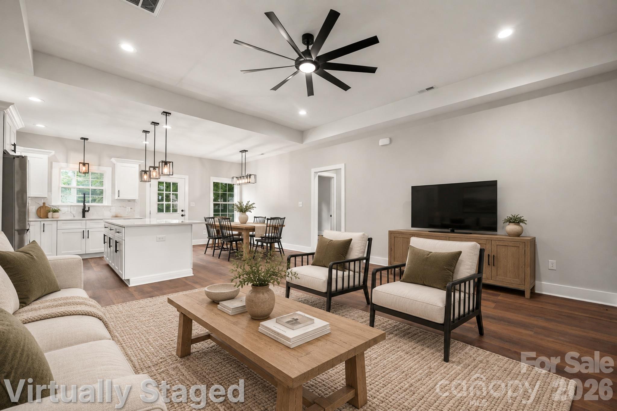 Single Family Residence at 1490 Oakwood Avenue, Kannapolis, photo 10 of 47