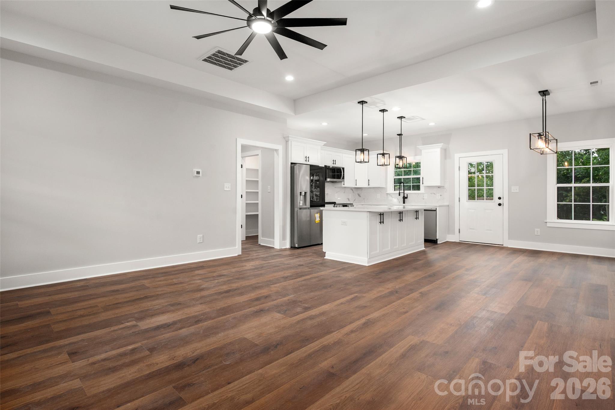 Single Family Residence at 1490 Oakwood Avenue, Kannapolis, photo 11 of 47