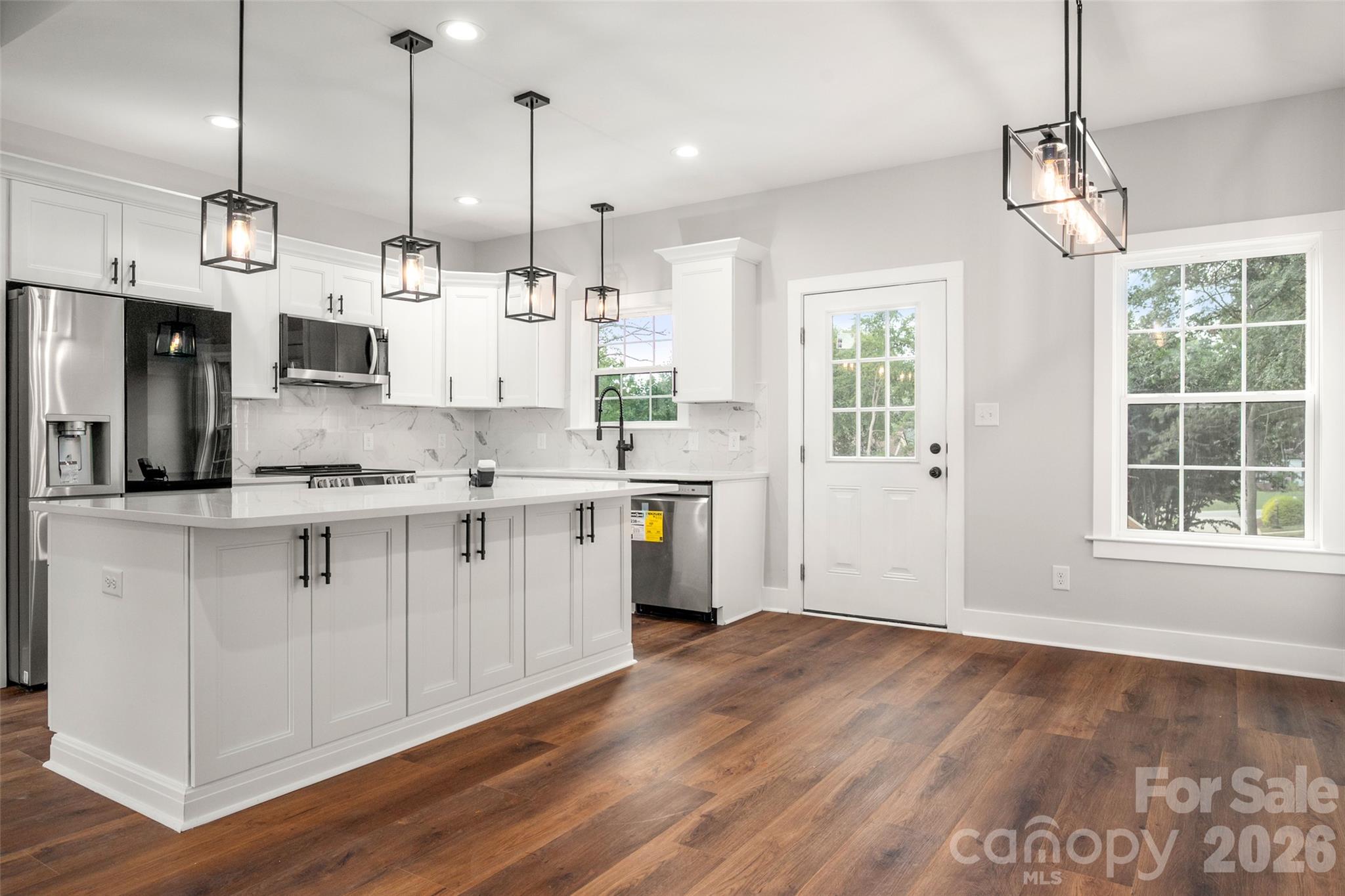 Single Family Residence at 1490 Oakwood Avenue, Kannapolis, photo 12 of 47