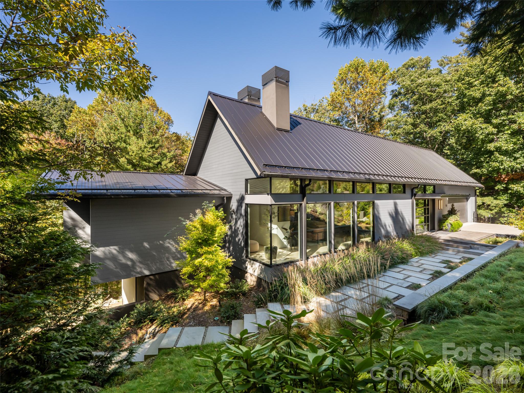 Single Family Residence at 6 Waterside Drive, Asheville, photo 2 of 75