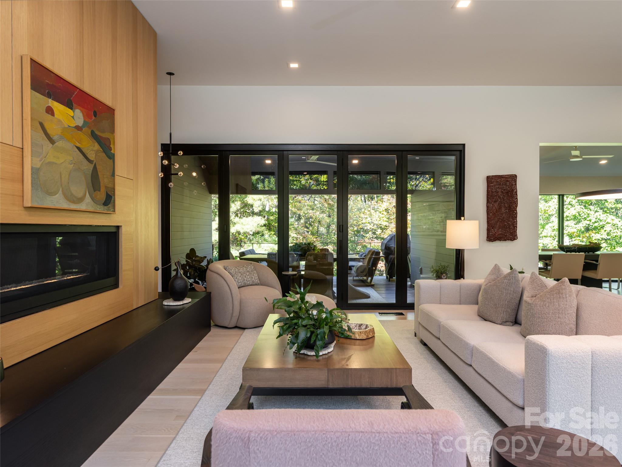 Single Family Residence at 6 Waterside Drive, Asheville, photo 14 of 75